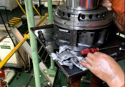 Bulk Carrier / Main Engine Overhauling